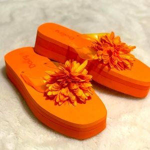 Vintage women’s platform wedge